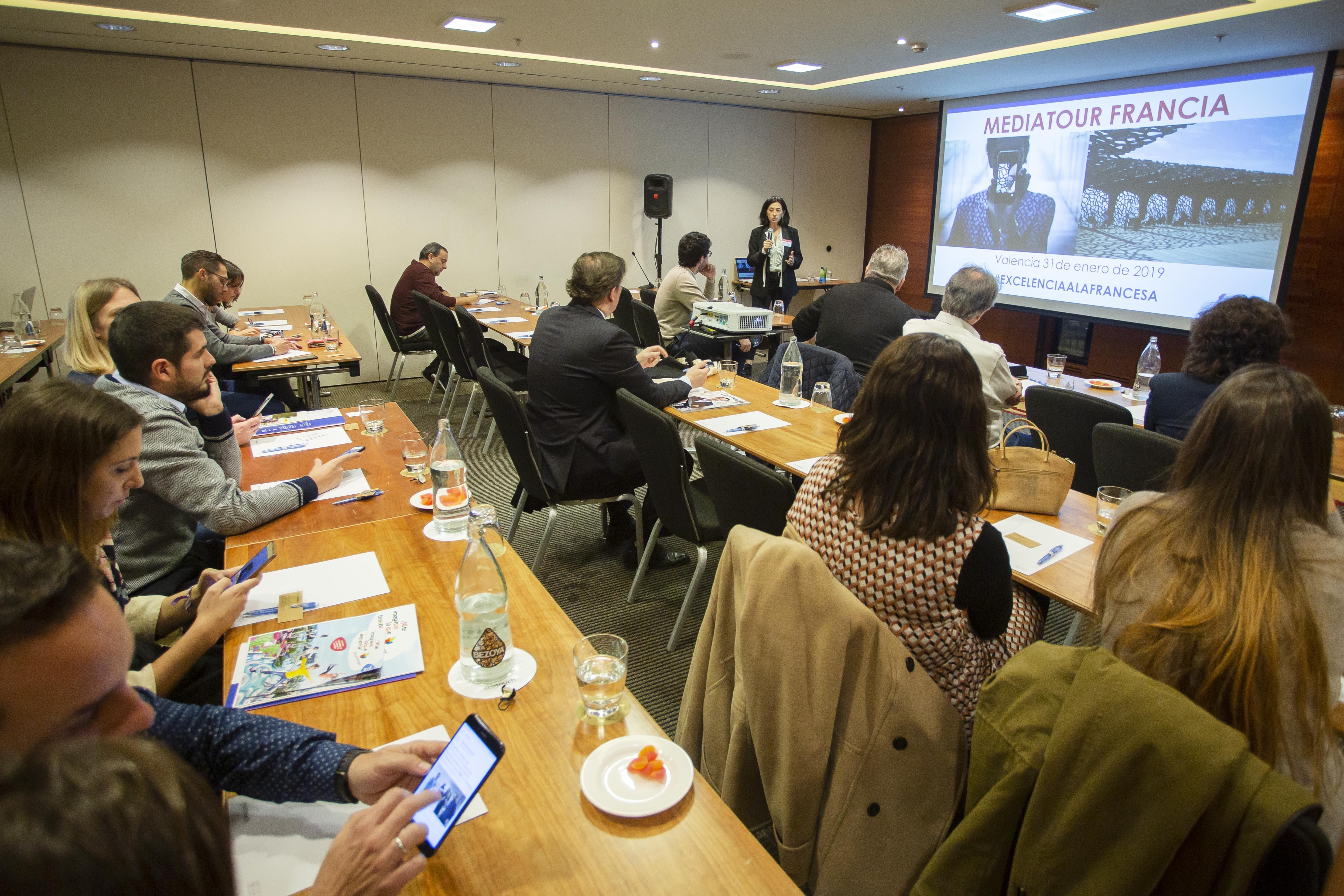 Acto Turismo de Francia 1